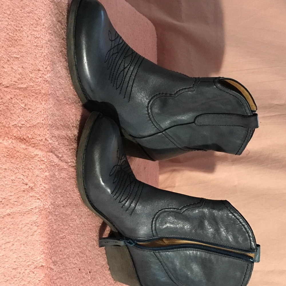 Stylish Black Leather Ankle Boots